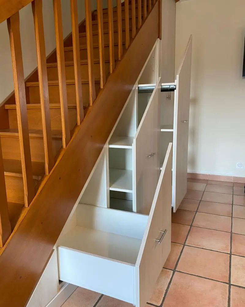 Rangements sous escalier sur mesure MHC