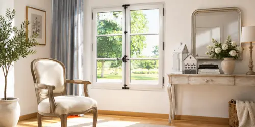 Fenêtre en bois traditionnelle